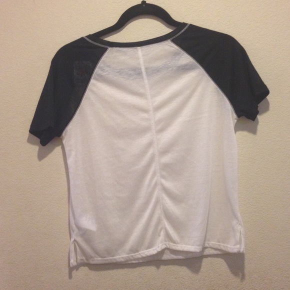 Basic tee - Picture 3 of 3